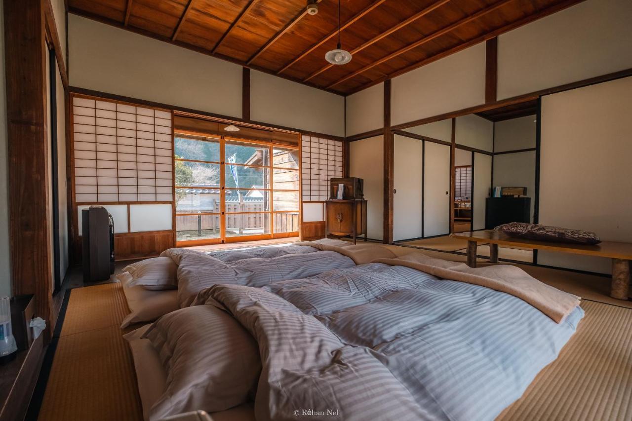 Japan'S Oldest Remaining Company Housing Villa Asago Buitenkant foto