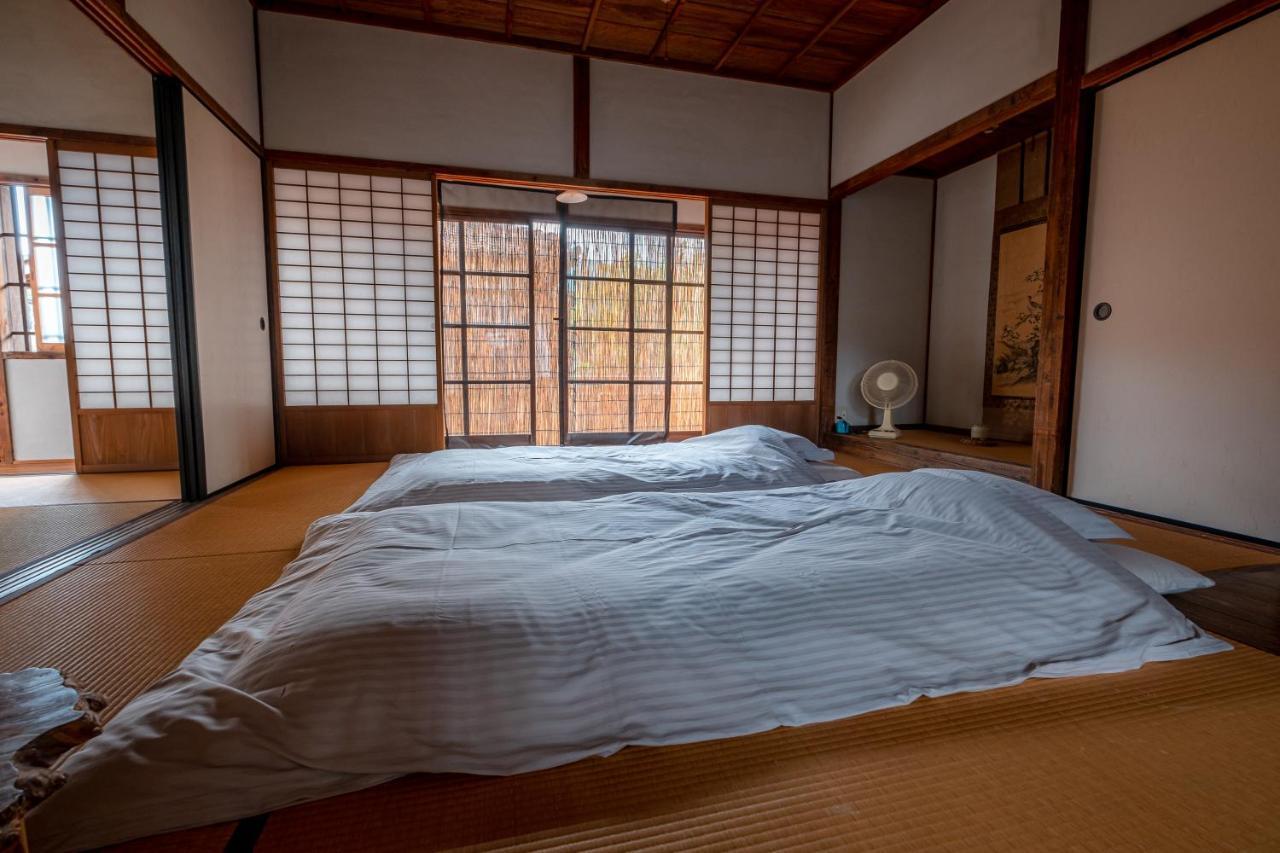 Japan'S Oldest Remaining Company Housing Villa Asago Buitenkant foto