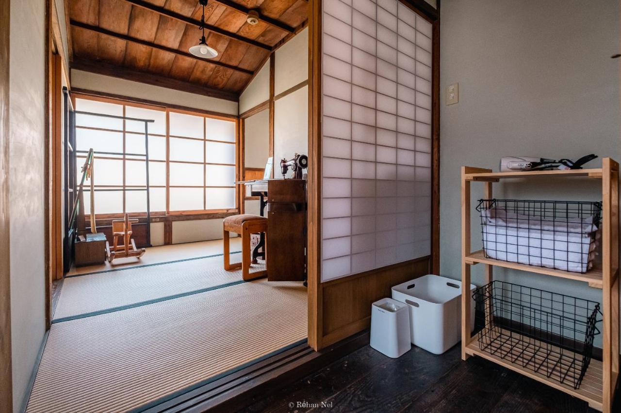 Japan'S Oldest Remaining Company Housing Villa Asago Buitenkant foto