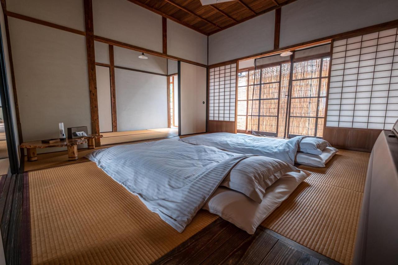 Japan'S Oldest Remaining Company Housing Villa Asago Buitenkant foto