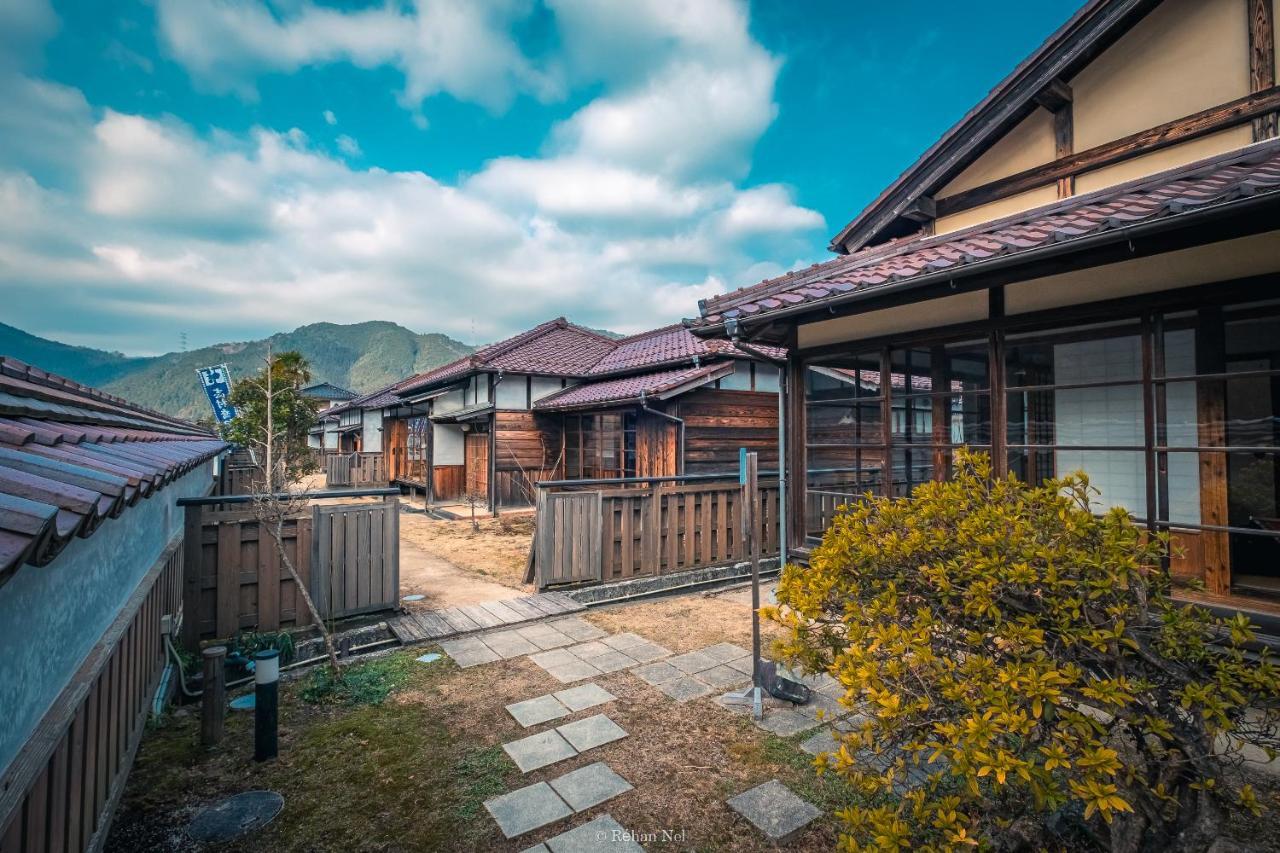 Japan'S Oldest Remaining Company Housing Villa Asago Buitenkant foto