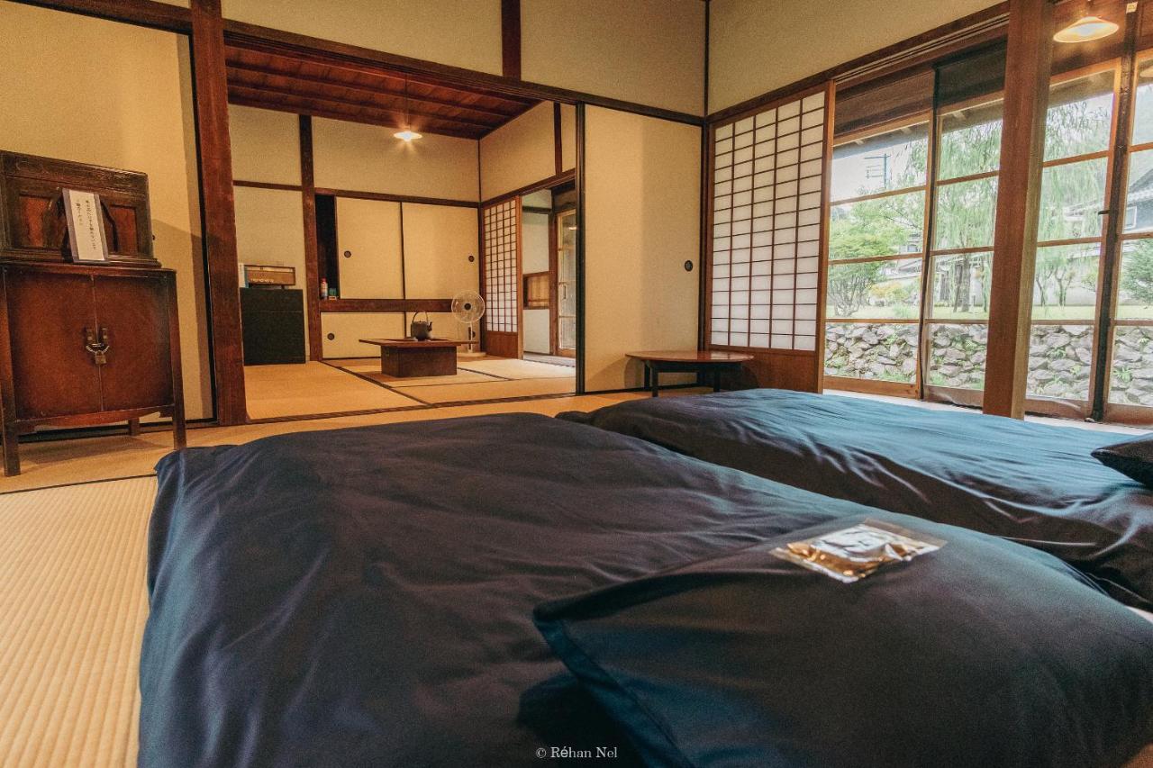 Japan'S Oldest Remaining Company Housing Villa Asago Buitenkant foto