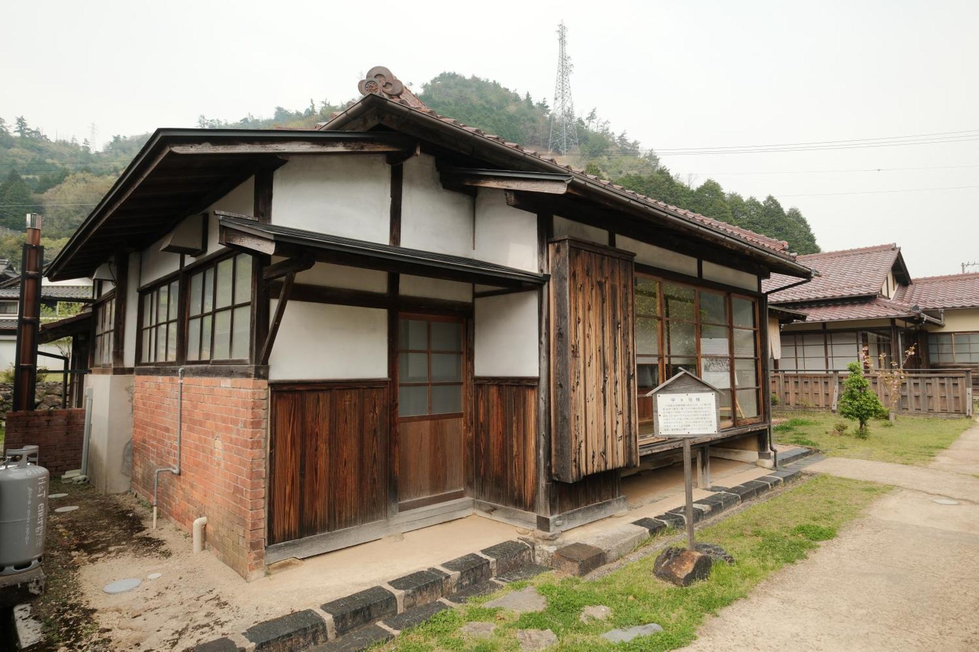Japan'S Oldest Remaining Company Housing Villa Asago Buitenkant foto