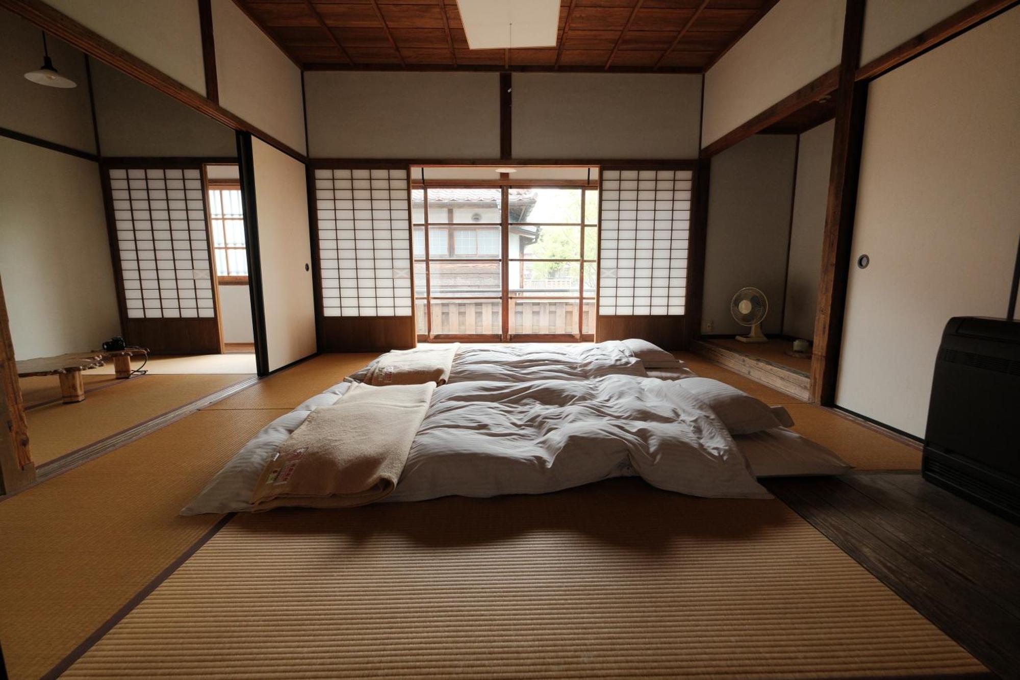 Japan'S Oldest Remaining Company Housing Villa Asago Buitenkant foto