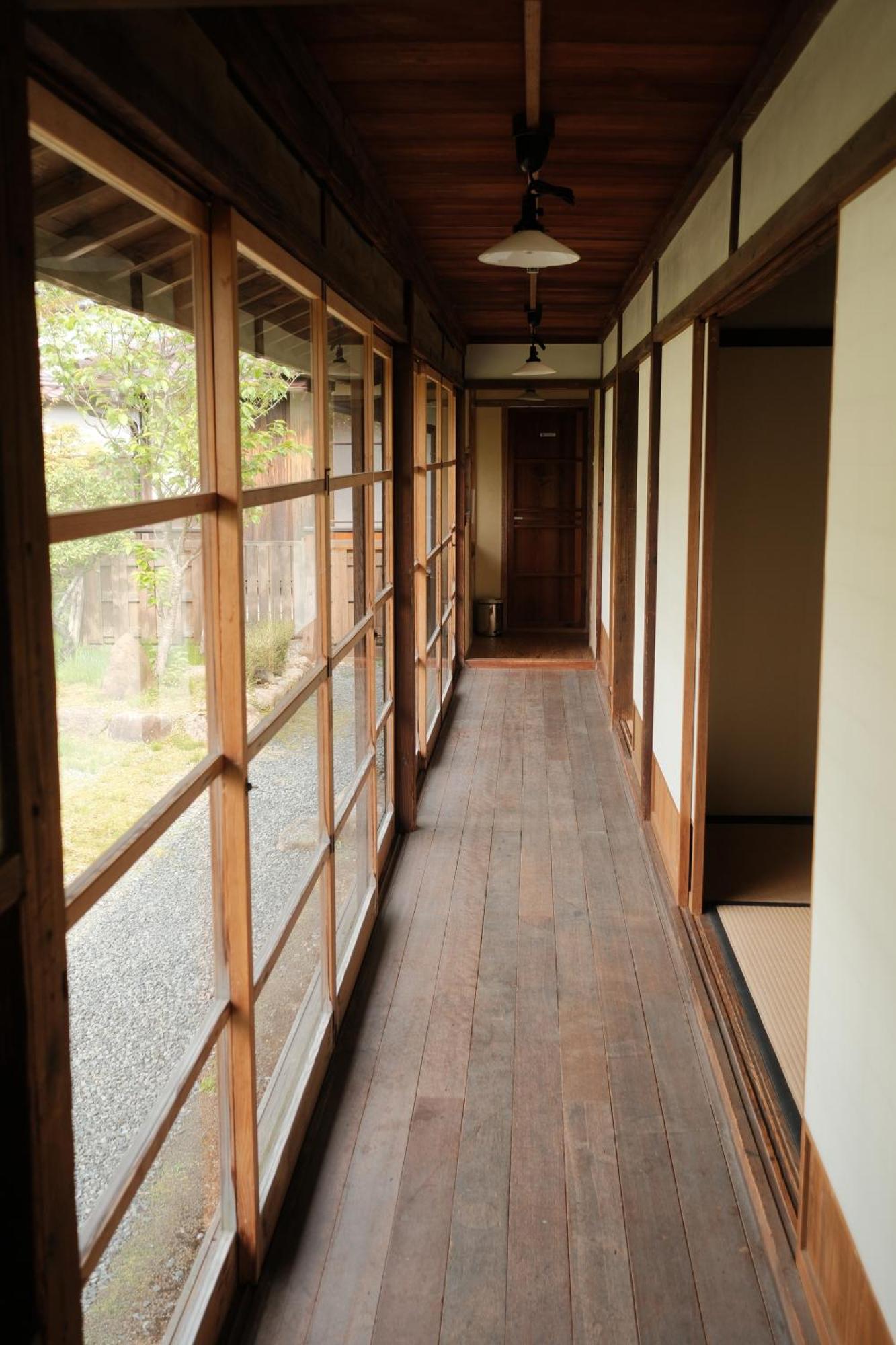 Japan'S Oldest Remaining Company Housing Villa Asago Buitenkant foto